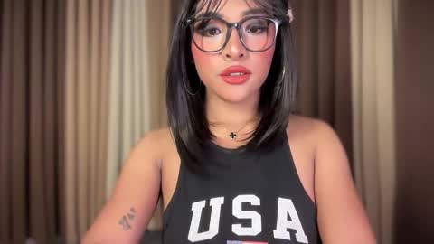 queen ronna online show from April 2026 07:44:01 AM