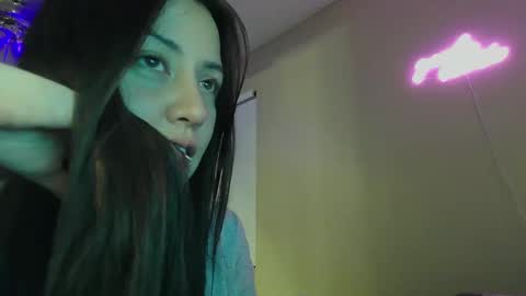 Jasmine online show from November 2025 12:07:01 PM