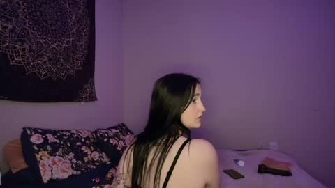 Snapshot of girlofurdreamsxxxxox chatting on May 2026 01:49:02 PM Camille online show from May 2026 01:49:02 PM