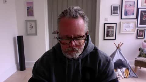 girlsandbikes online show from February 2026 12:05:02 PM