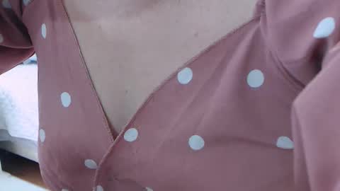 Snapshot of girlvictoria chatting on November 2025 05:35:02 PM Victoria online show from November 2025 05:35:02 PM