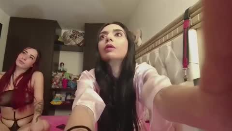 Snapshot of girlwhitelatina chatting on February 2026 02:45:01 PM keyla and candy online show from February 2026 02:45:01 PM