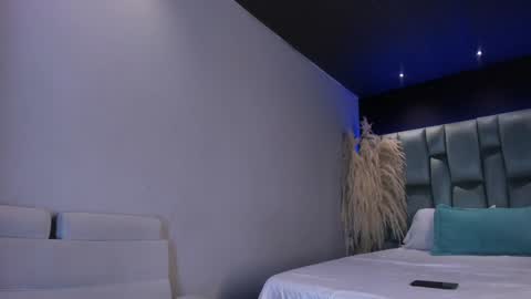     online show from January 2025 11:34:01 AM