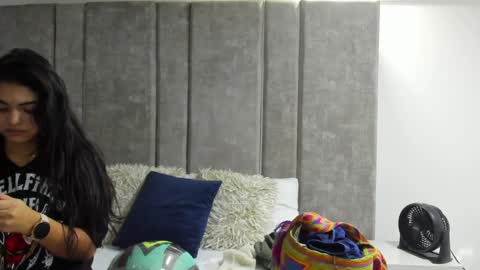     online show from January 2025 11:01:01 AM