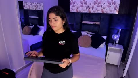 Snapshot of giselamaru chatting on July 2026 11:16:02 AM online show from July 2026 11:16:02 AM