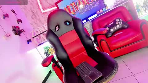 Gisel online show from February 2025 12:42:01 AM