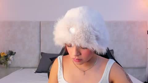 Snapshot of giselle_lauren chatting on February 2026 07:36:02 PM Giselle online show from February 2026 07:36:02 PM