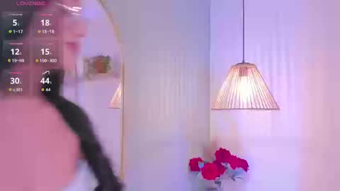   online show from September 2025 07:46:02 PM