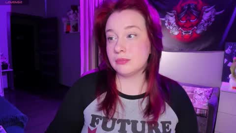 AlexaMillis online show from September 2025 10:00:02 PM