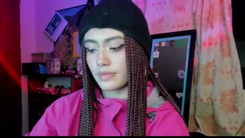 Snapshot of giulietta_mon chatting on December 2024 03:58:02 AM Giulietta online show from December 2024 03:58:02 AM