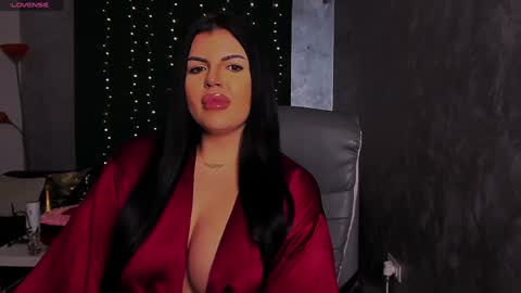 Giulia online show from February 2025 01:47:01 AM