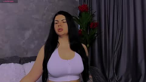 Snapshot of giulyalust chatting on May 2026 03:47:02 AM Giulia online show from May 2026 03:47:02 AM