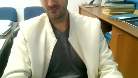 giuseppevai1 online show from October 2025 09:21:02 AM