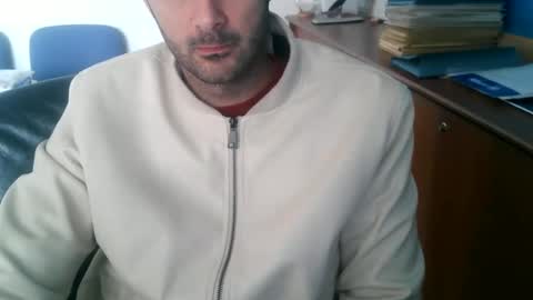 giuseppevai1 online show from December 2025 10:02:01 AM