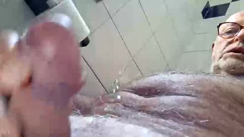 giutomma930394 online show from June 2026 01:46:02 PM