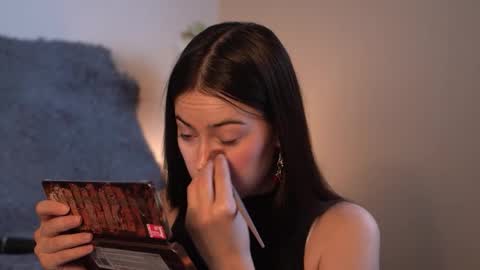 Agness online show from December 2025 02:35:02 PM