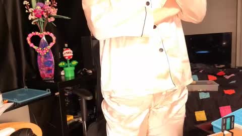 glaceon9 online show from March 2025 09:50:01 AM