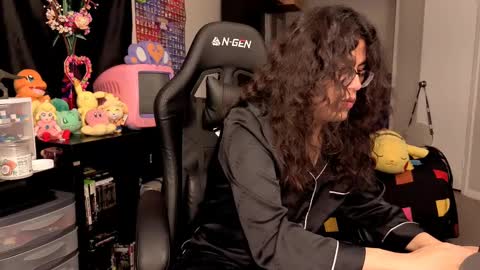 glaceon9 online show from October 2025 02:34:01 PM