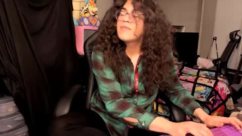 glaceon9 online show from November 2025 11:37:01 PM