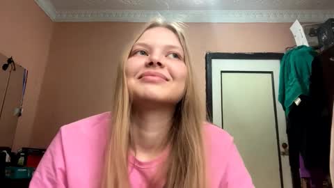 Lacey  1st day here  online show from March 2026 05:44:01 AM
