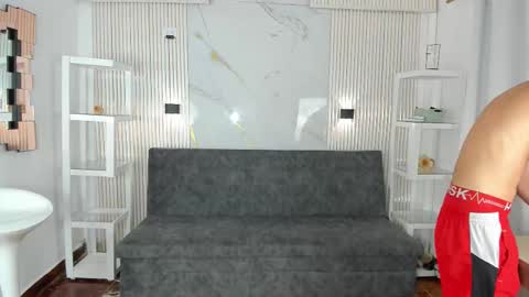 glamorous_ggh online show from November 2025 06:18:01 PM