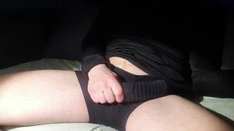 gldnboy85 online show from April 2026 08:48:01 PM