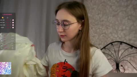 Sandra  online show from March 2025 12:20:01 AM