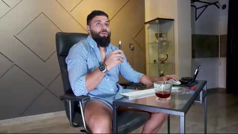 Matthew .. for short call me Matt online show from February 2025 02:40:02 AM