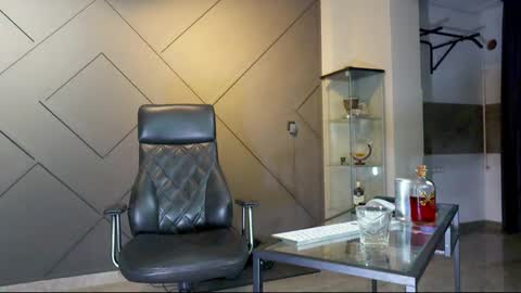 Matthew .. for short call me Matt online show from February 2025 10:31:01 PM