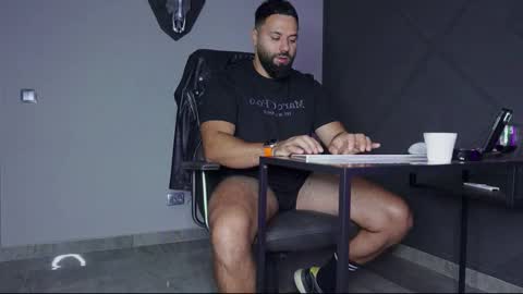 Matthew .. for short call me Matt online show from September 2025 10:43:02 PM