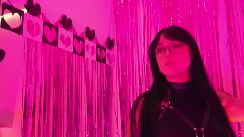 Mimi online show from February 2026 07:22:01 PM