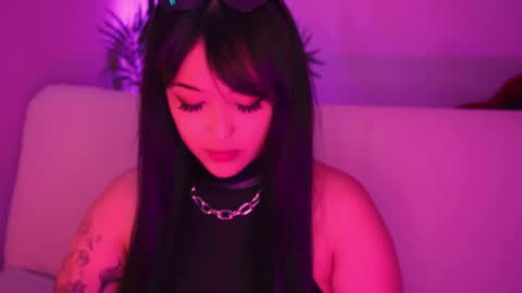 Mimi online show from March 2026 08:19:02 PM