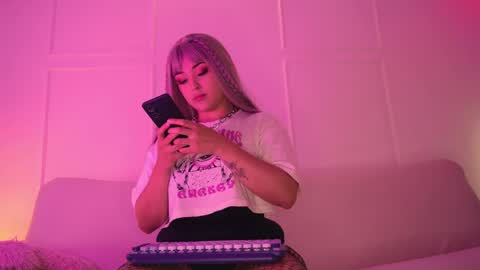 Snapshot of gloomydoll chatting on May 2026 08:51:01 PM Mimi online show from May 2026 08:51:01 PM