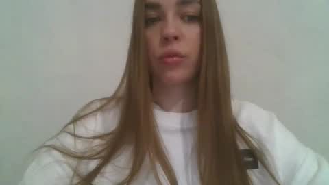 Snapshot of gloria954807 chatting on March 2026 05:28:01 PM gloria954807 online show from March 2026 05:28:01 PM