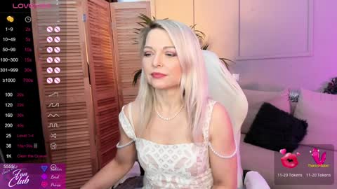 Snapshot of gloria_lovely chatting on December 2024 11:00:01 AM Gloria online show from December 2024 11:00:01 AM