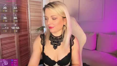 Snapshot of gloria_lovely chatting on January 2025 10:52:02 AM Gloria online show from January 2025 10:52:02 AM
