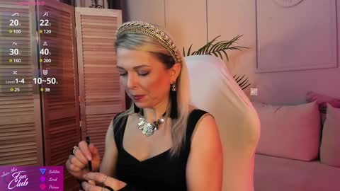 Snapshot of gloria_lovely chatting on January 2025 10:45:01 AM Gloria online show from January 2025 10:45:01 AM