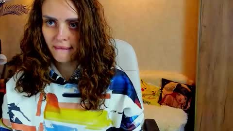 Gloria Wood online show from October 2025 08:48:02 PM