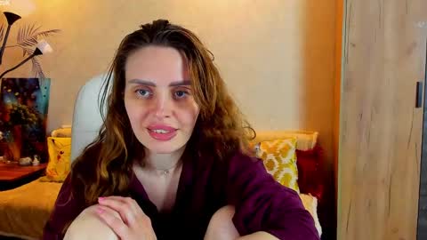 Gloria Wood online show from May 2026 07:00:01 PM