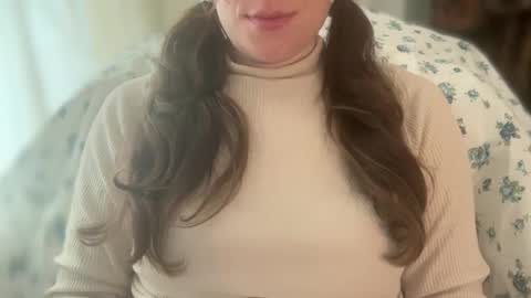 Gloria Pearl online show from May 2026 08:43:02 AM