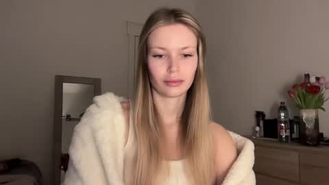 glow_angel online show from January 2025 07:04:02 PM