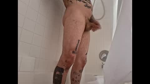 gnasty83 online show from December 2025 06:06:01 AM