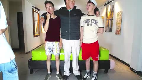 THOMAS AND DAMIAND online show from November 2025 06:24:02 PM