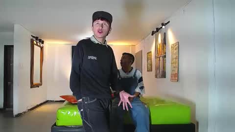 THOMAS AND DAMIAND online show from December 2025 06:34:01 PM