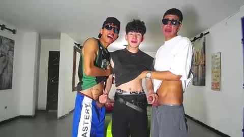 THOMAS AND DAMIAND online show from January 2026 07:41:01 PM