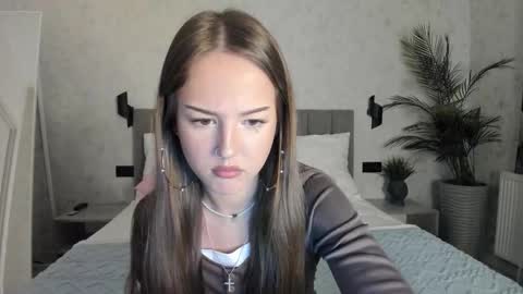 Lina online show from October 2025 01:27:01 AM