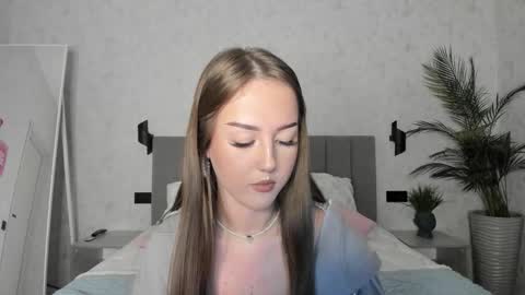 Lina online show from October 2025 08:46:02 AM