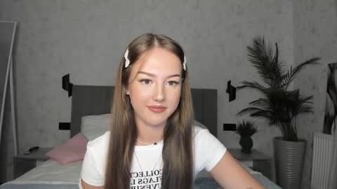 Lina online show from October 2025 08:47:02 AM