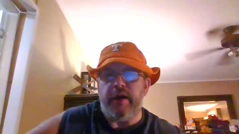 IDKIDCIDGAF online show from October 2025 07:17:02 AM