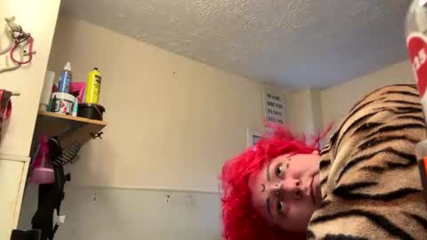 Snapshot of goddess182002 chatting on November 2025 03:32:02 PM goddess182002 online show from November 2025 03:32:02 PM